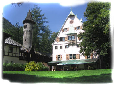 Schloss mit Heinrichstrakt 