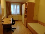 Kleines Zimmer ohne Balkon