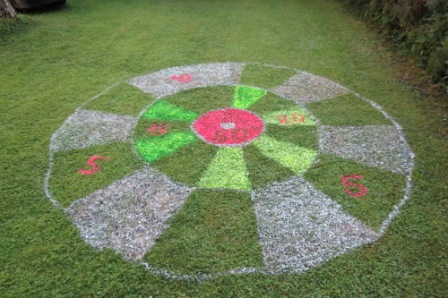 UNsere Frisbee-Dartscheibe, die wir extra für dieses Fest aufgesprayt hatten :)