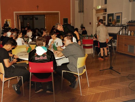 wartende Gesichter auf's Essen ;) wartende Gesichter auf's Essen ;)