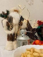 Nikolaus am Gabentisch Nikolaus am Gabentisch